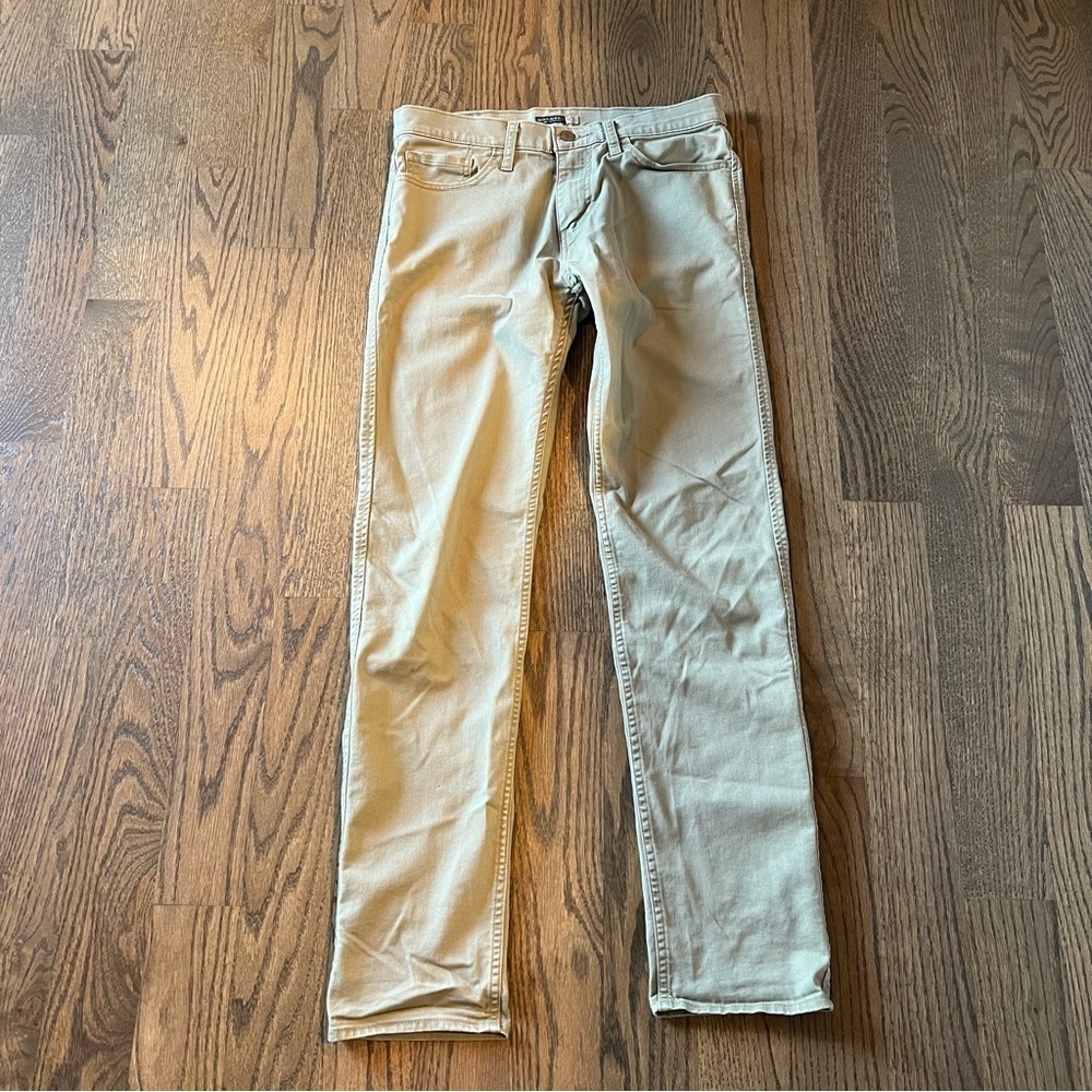 Mens Dockers slim fit khaki chinos size 29W x 32L